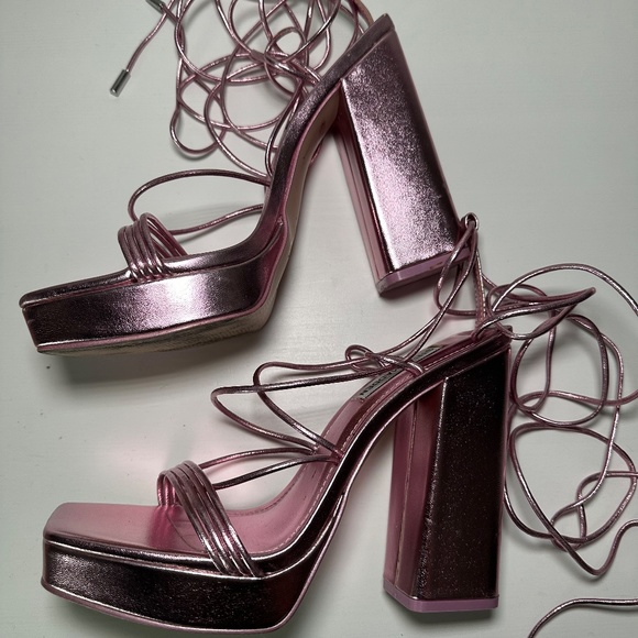 Like New Steve Madden Manzie Metallic Pink Platforms - Picture 5 of 12